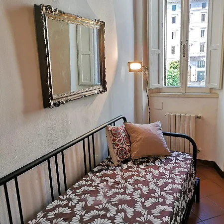 House 58 - Campo De Fiori Apartament